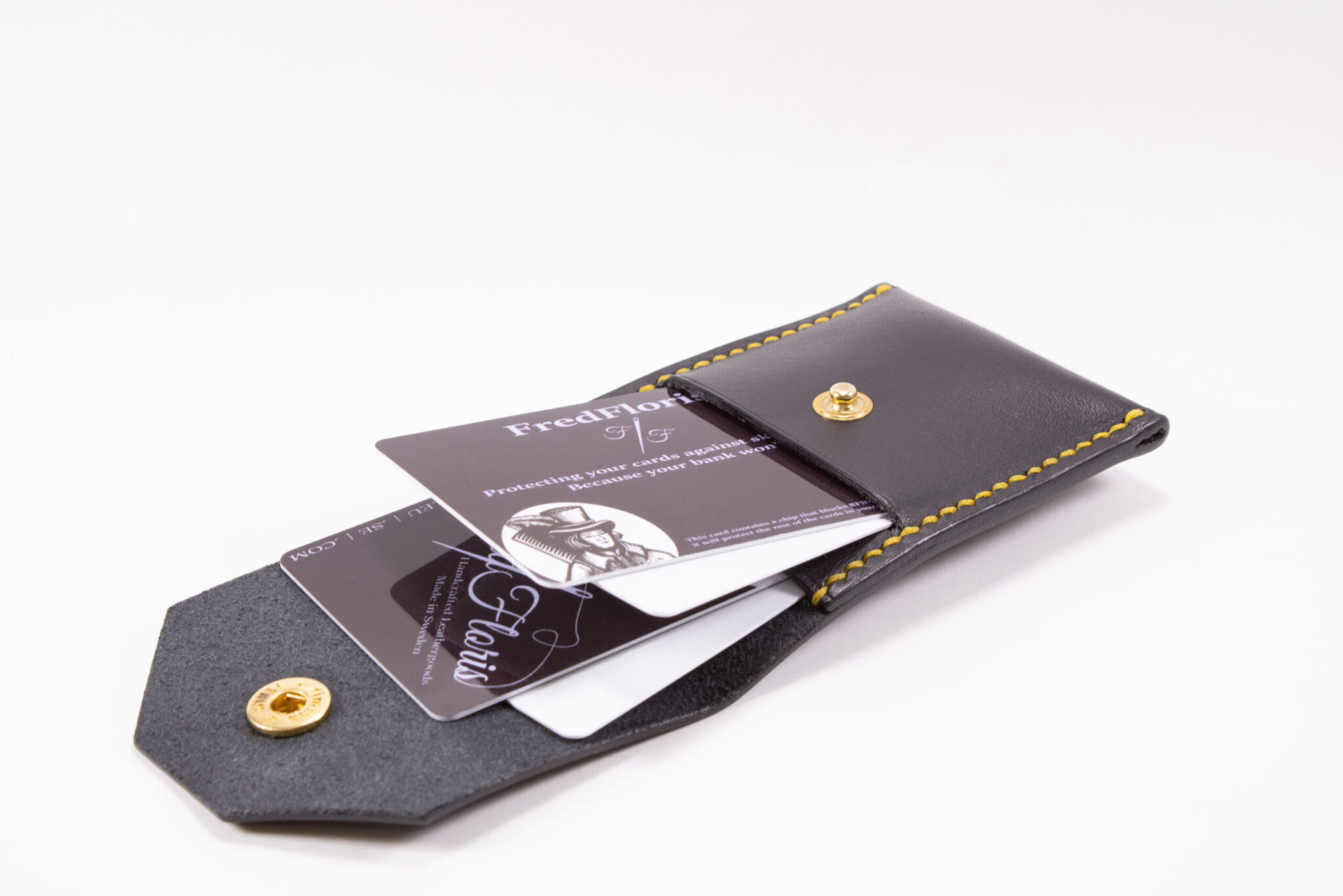 Product image of FredFloris slim leather credit card wallet