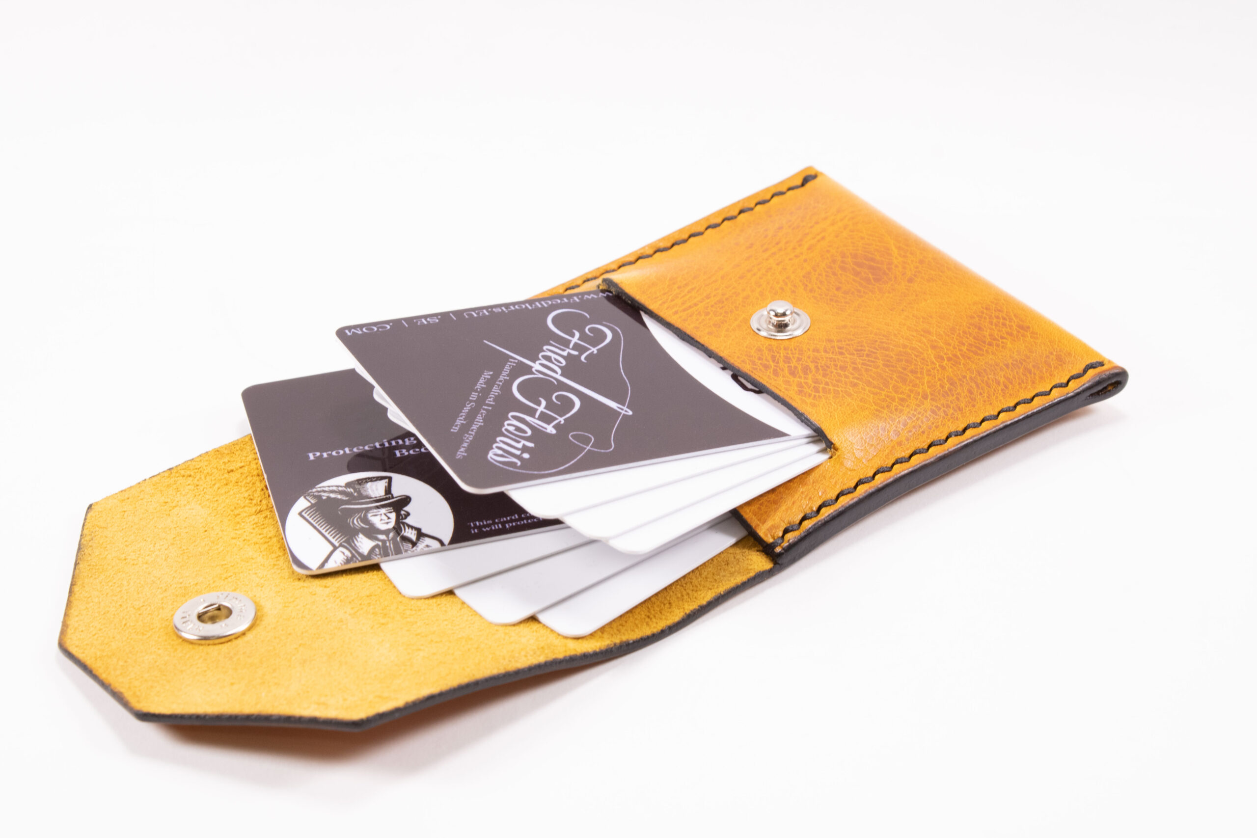 Product image of FredFloris slim leather credit card wallet