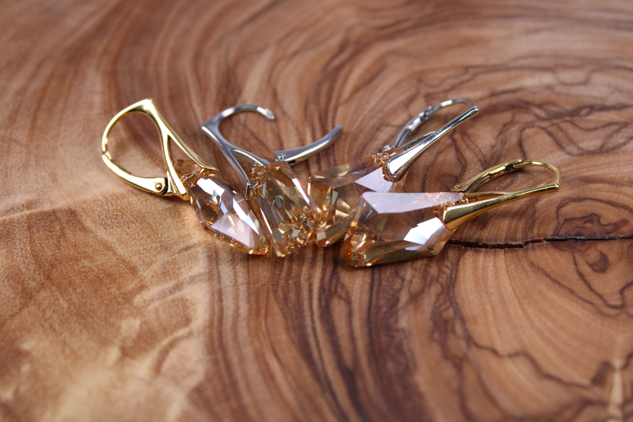 Product image of FredFloris Swarovski crystal drop earrings