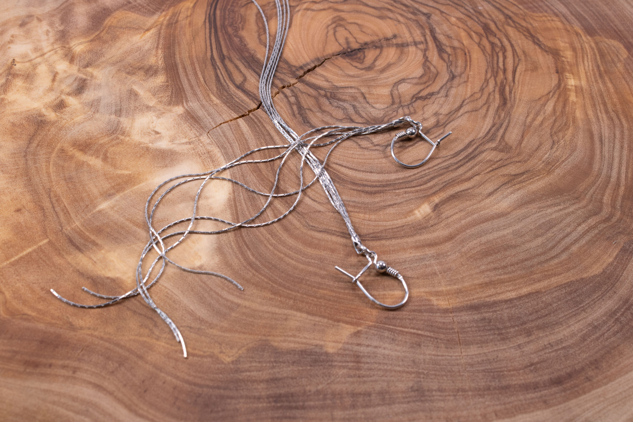 Produktbild zu FredFloris Lange Silberkette Ohrringe