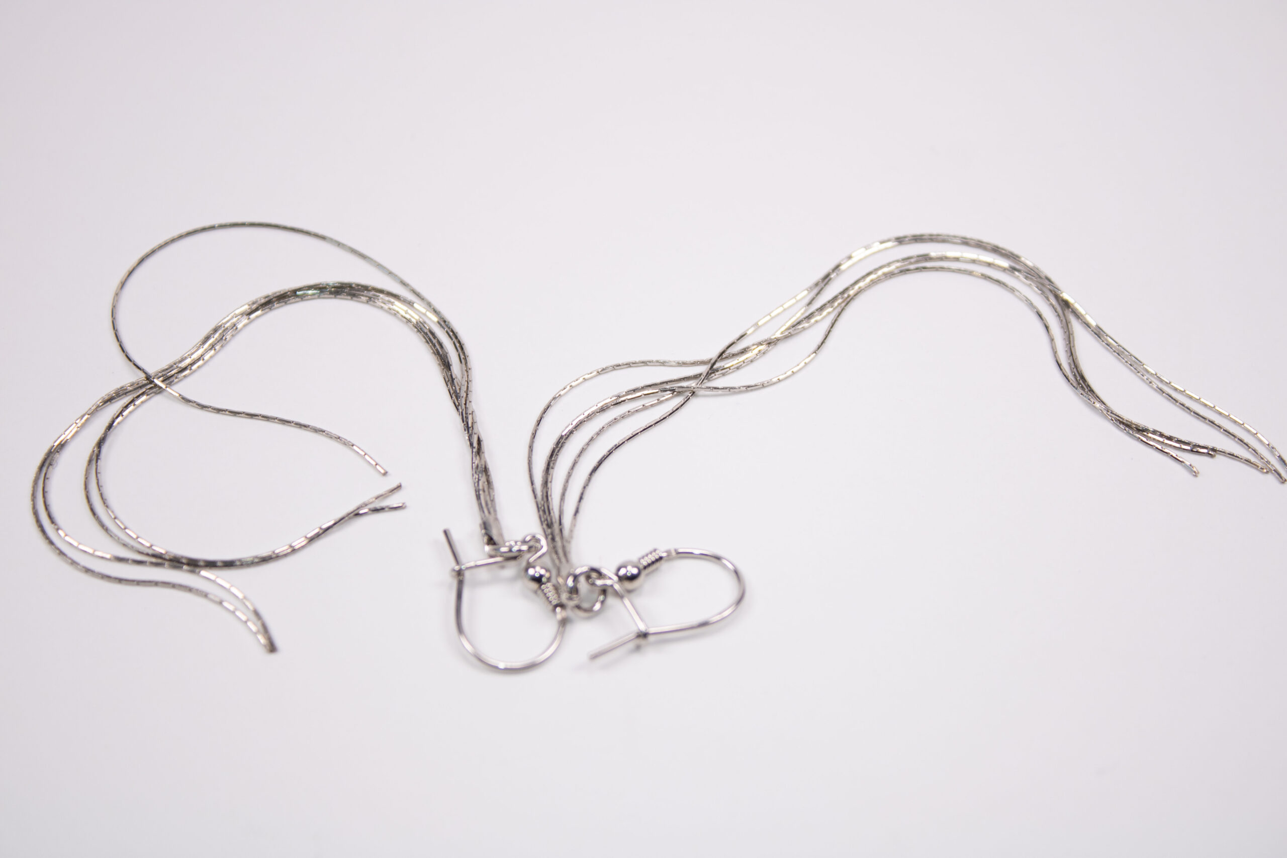 Produktbild zu FredFloris Lange Silberohrringe