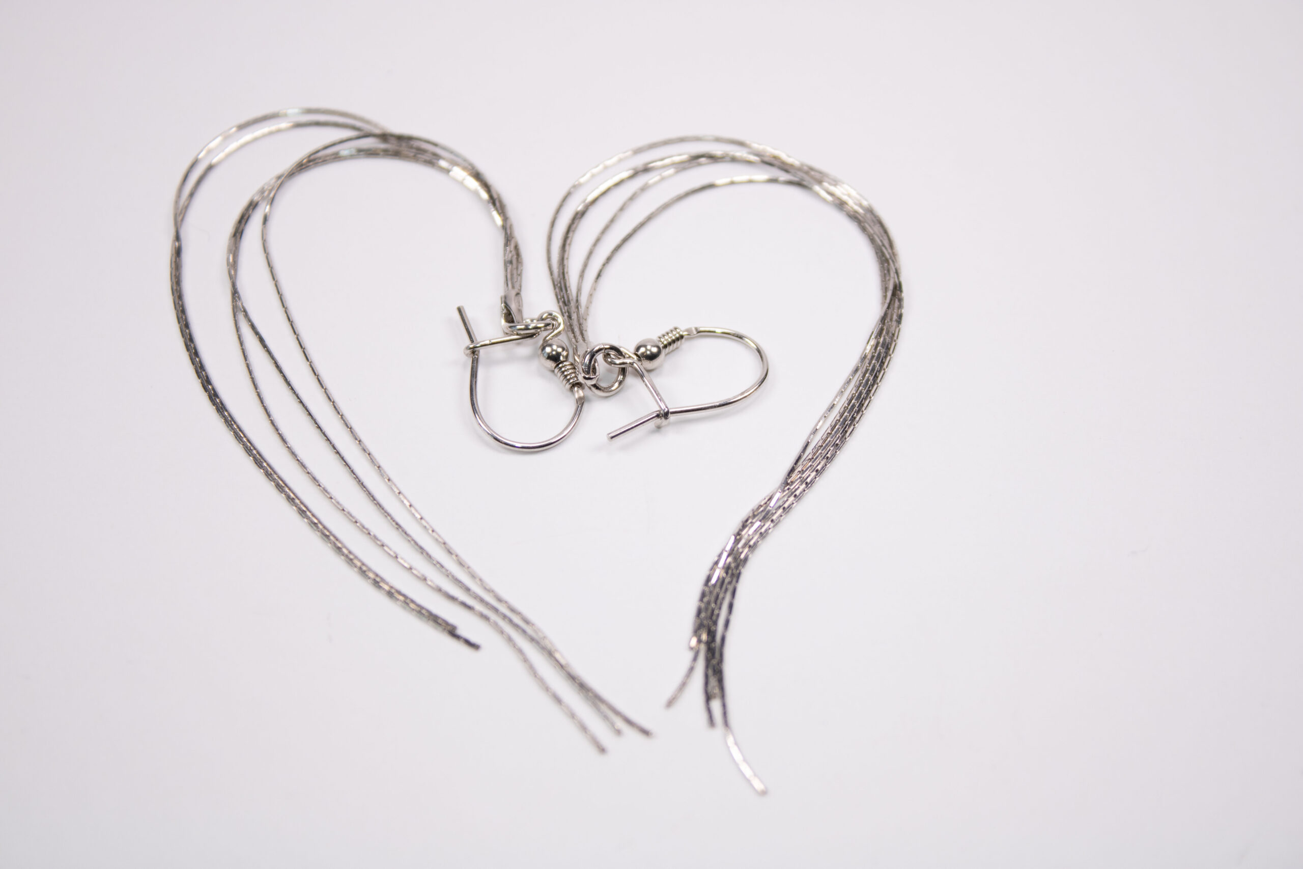 Produktbild zu FredFloris Lange Silberkette Ohrringe