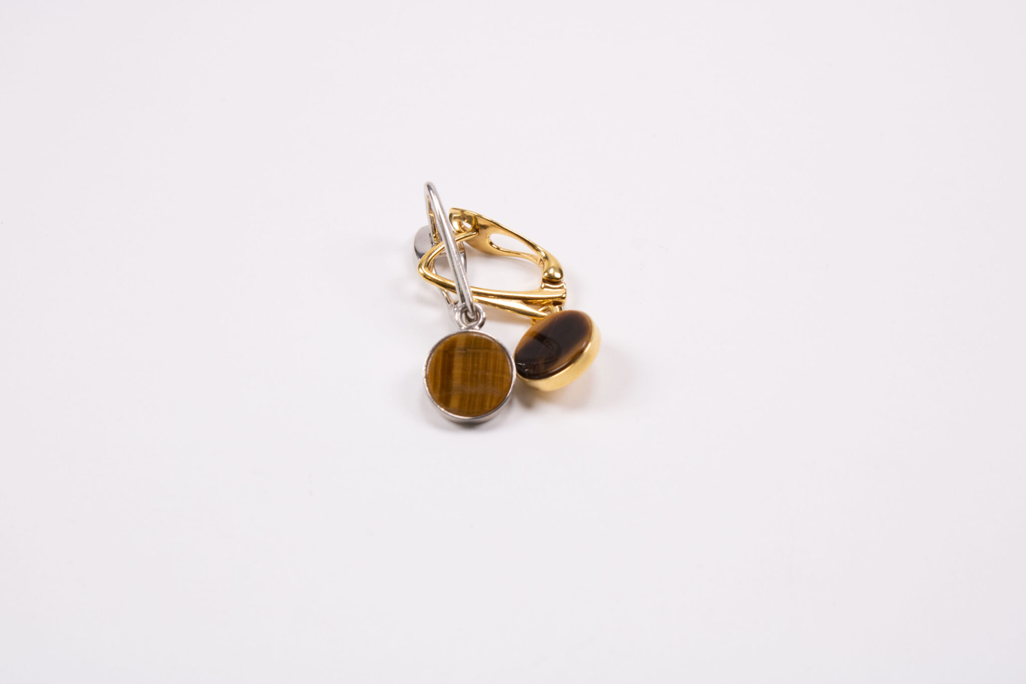 Product image of FredFloris Tiger’s eye gemstone round pendant earrings