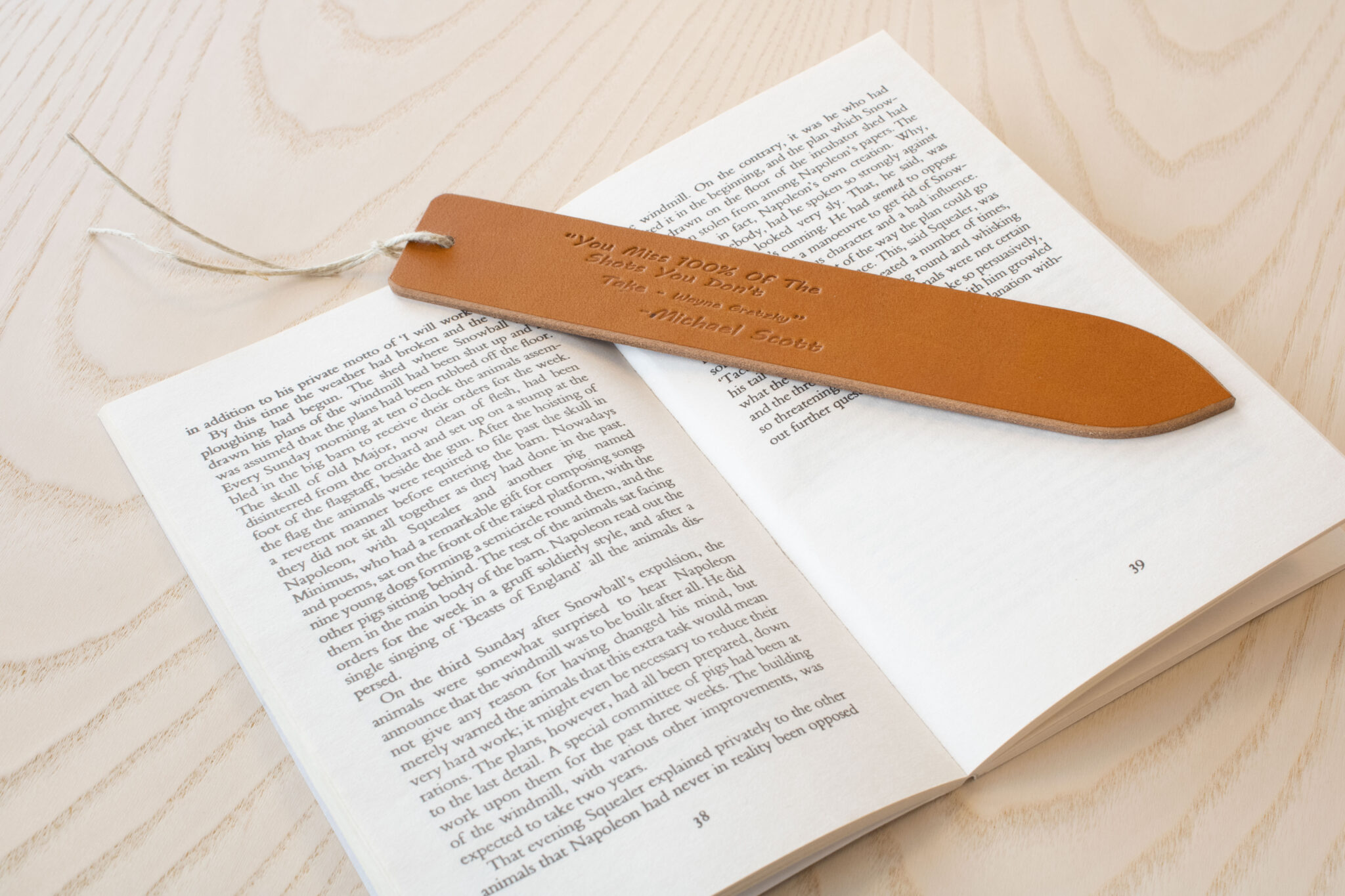 Product image of FredFloris leather bookmark with quotes