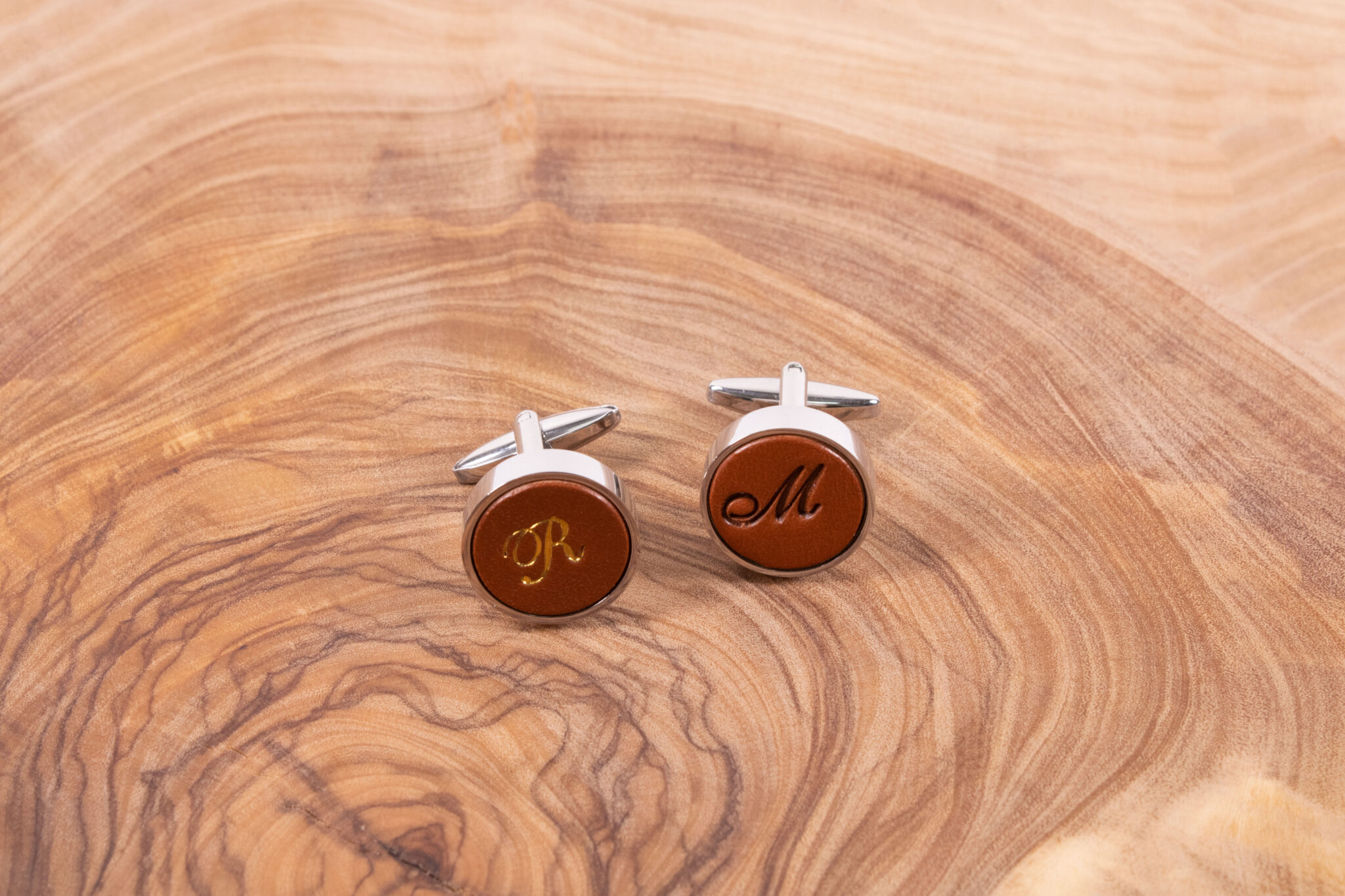 Product image of FredFloris Brown leather shirt cufflinks