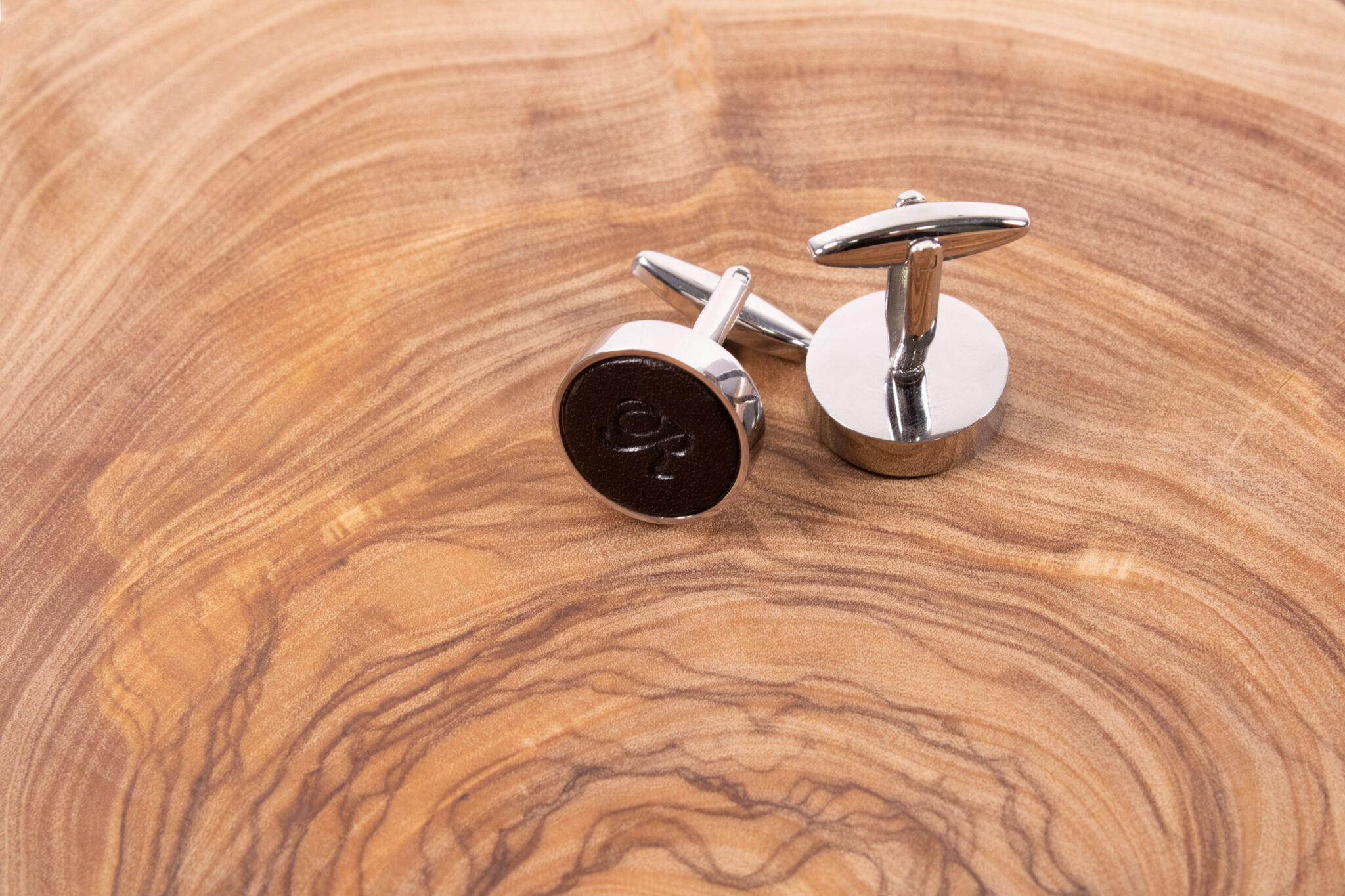 Product image of FredFloris Dark Brown leather shirt cufflinks