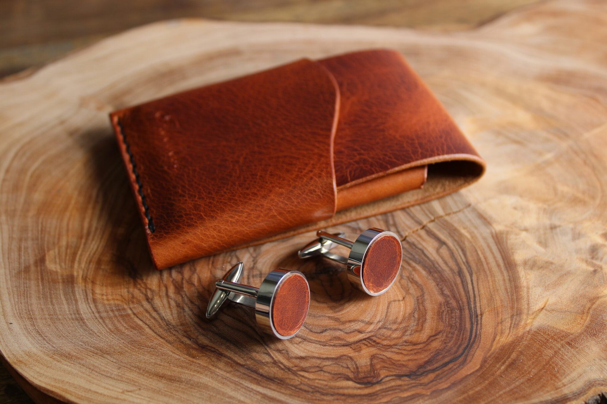 Product image of FredFloris Cark Cognac leather shirt cufflinks