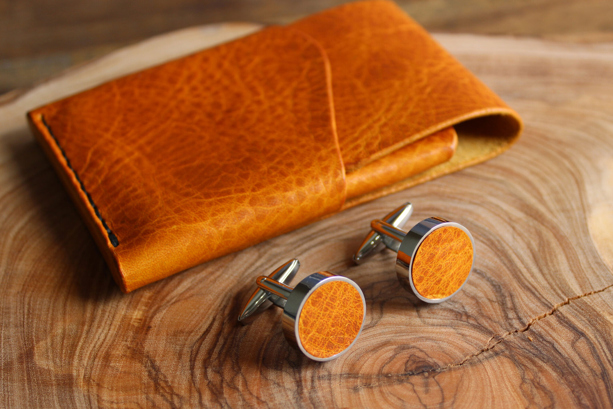 Produktbillede af FredFloris Skjortemanchetknapper i brunt læder