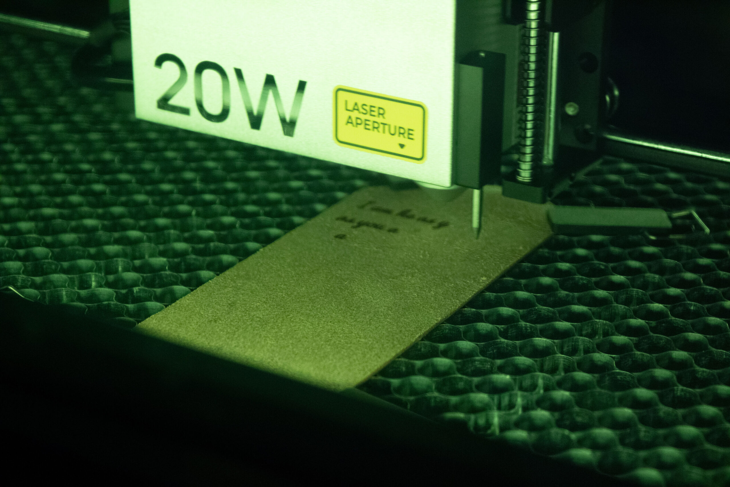 Produktbilde av FredFloris slitesterk personlig minimalistisk lommebok i skinn