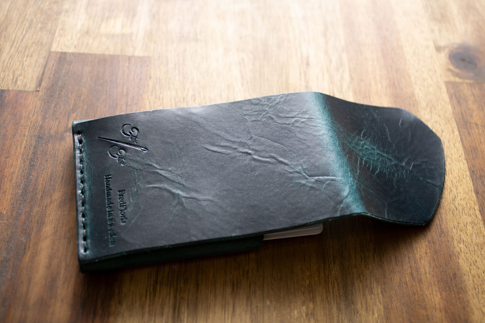 Product image of FredFloris Compact Customizable leather card wallet