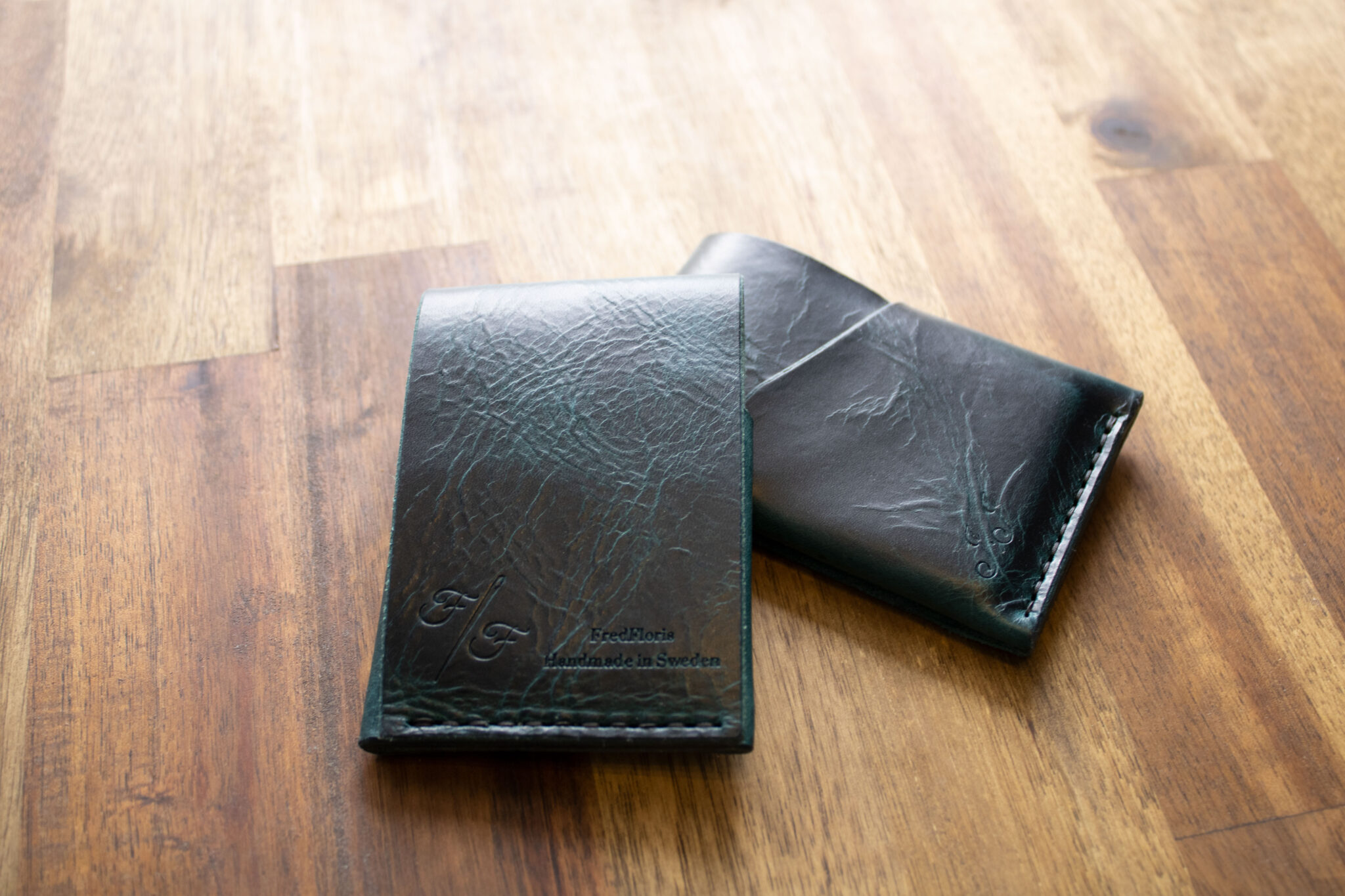 Product image of FredFloris Compact Customizable leather card wallet