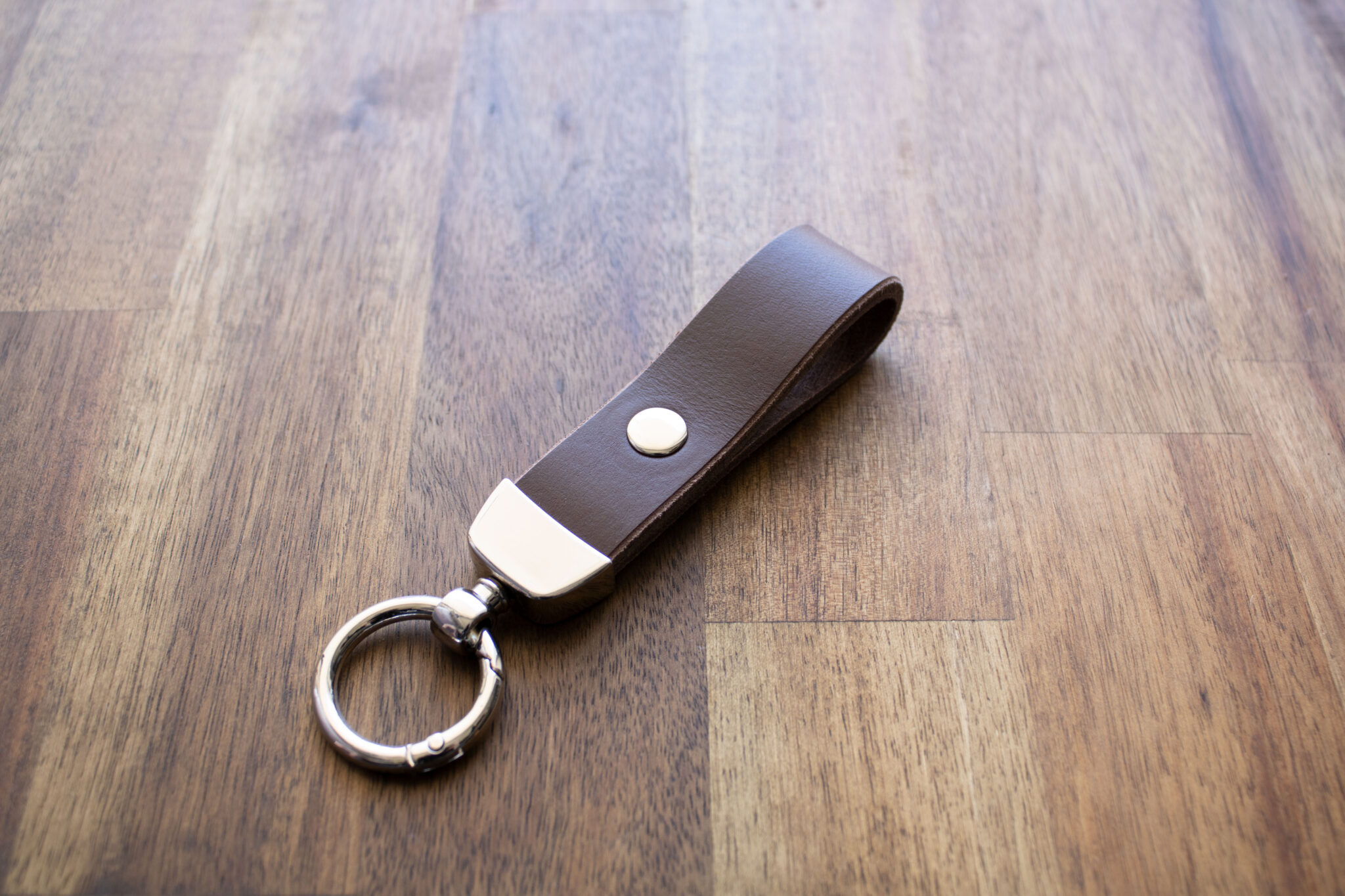 Product image of FredFloris full-grain leather key ring