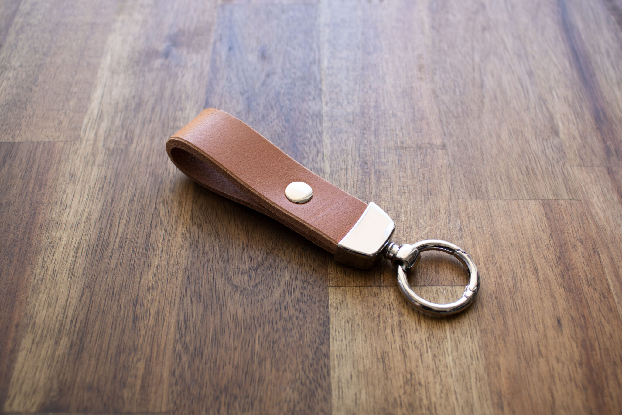 Product image of FredFloris full-grain leather key ring