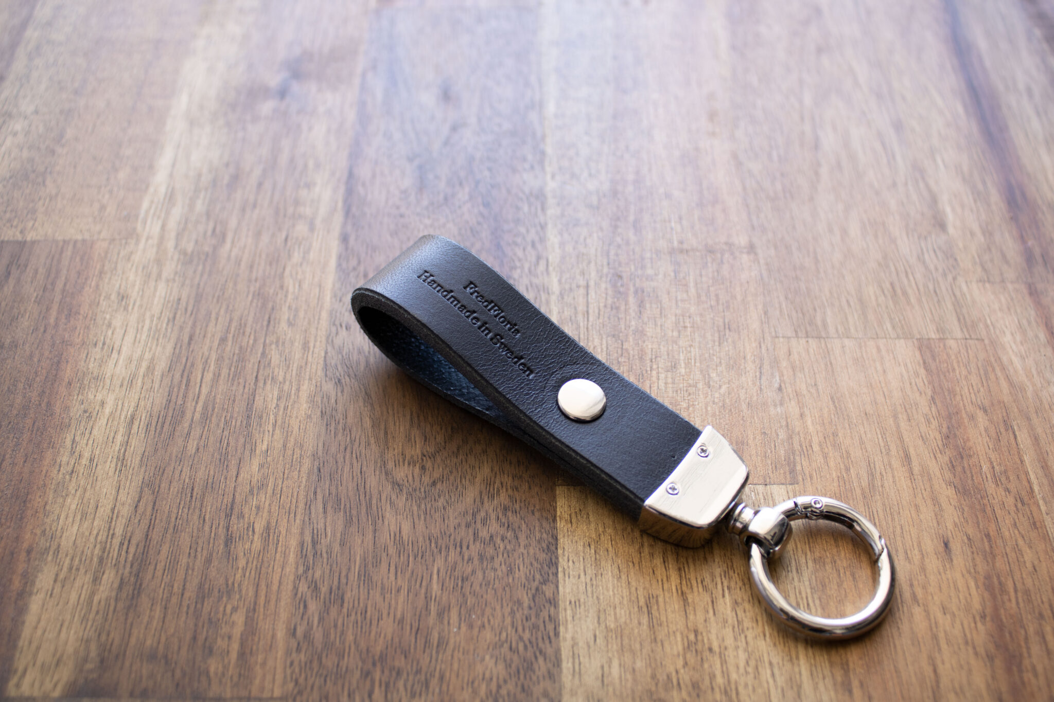 Product image of FredFloris full-grain leather key ring