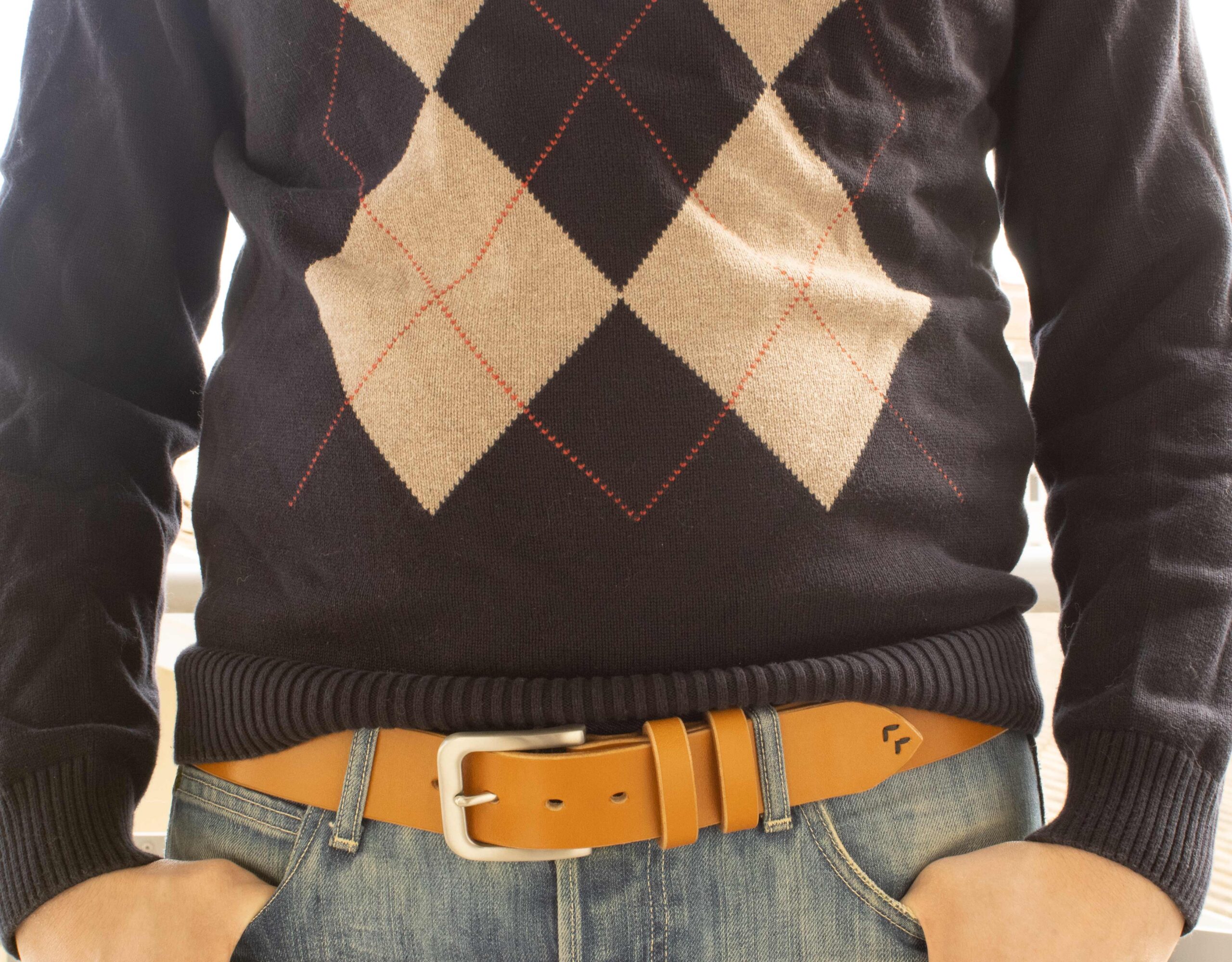 Tuotekuva FredFloris käsintehty ruskeasta nahkavyöstä