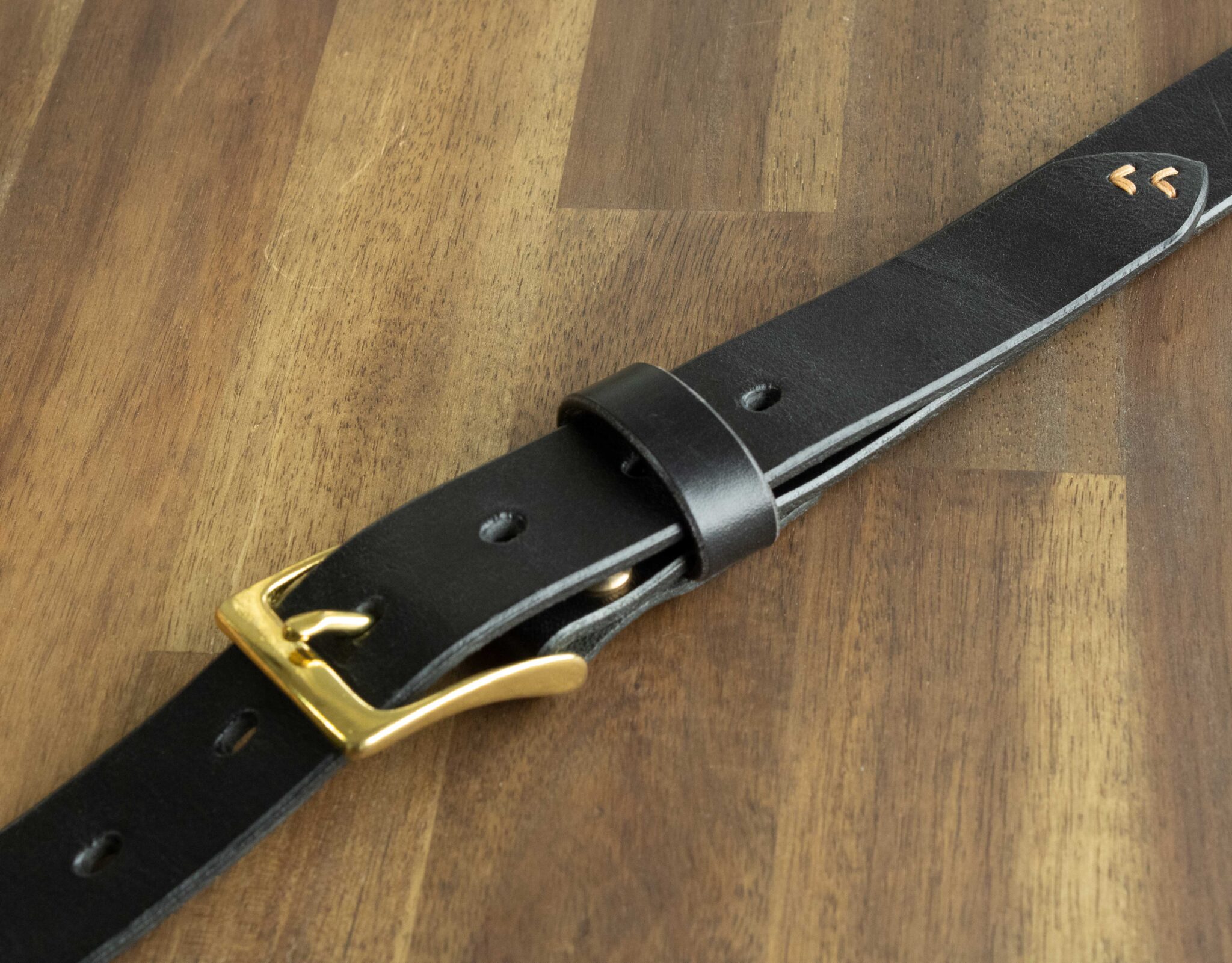 Imagen del producto FredFloris Cinturón de cuero negro para hombre hecho a mano